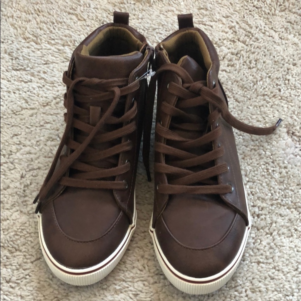 Cat & Jack sneakers